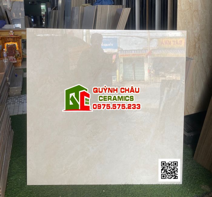 Gạch trung quốc 100x100 màu kem nhẹ bóng kiếng chịu mài mòn