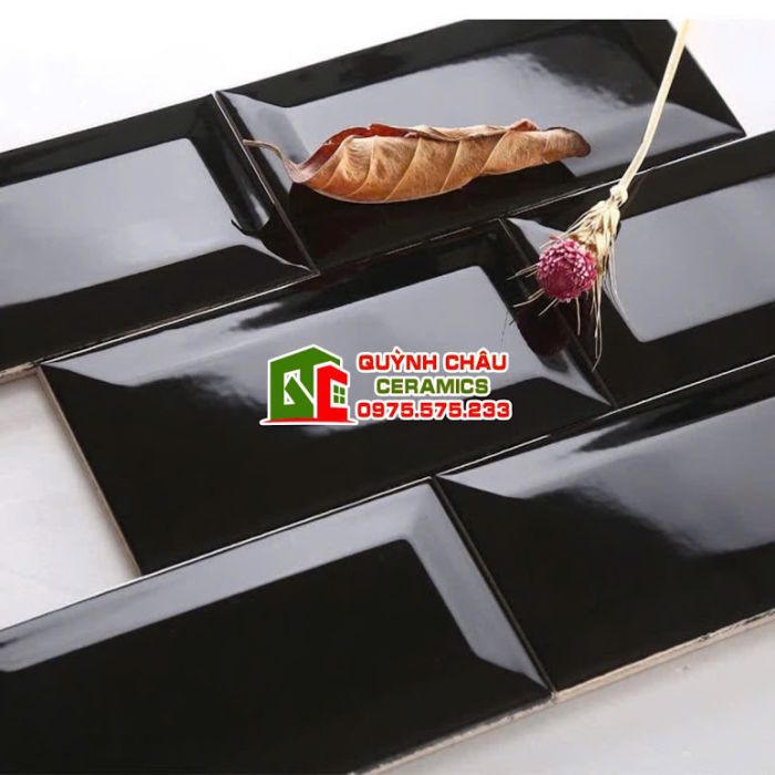 Gạch thẻ 10x20cm đen bóng vát cạnh