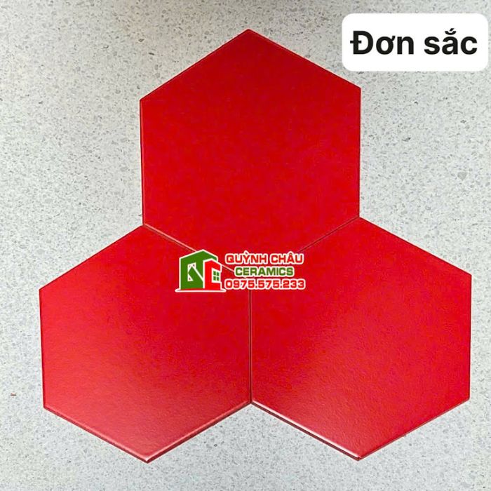 Gạch lục giác màu đỏ mờ đơn sắc