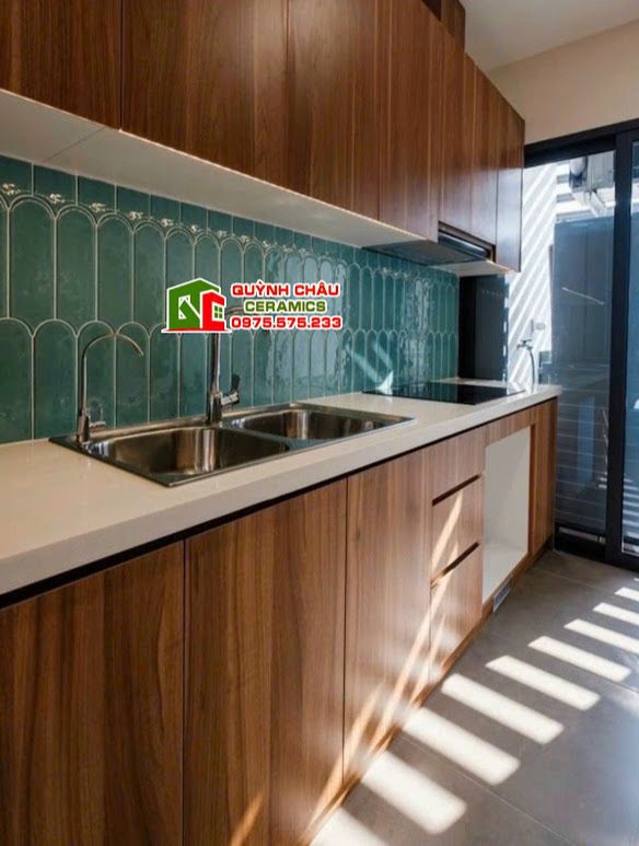 Gạch thẻ lông vũ màu xanh cổ vịt gợn sóng