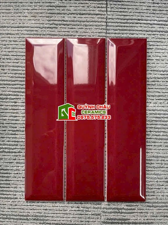 Gạch thẻ trang trí 6.8x28 màu đỏ bóng vát cạnh