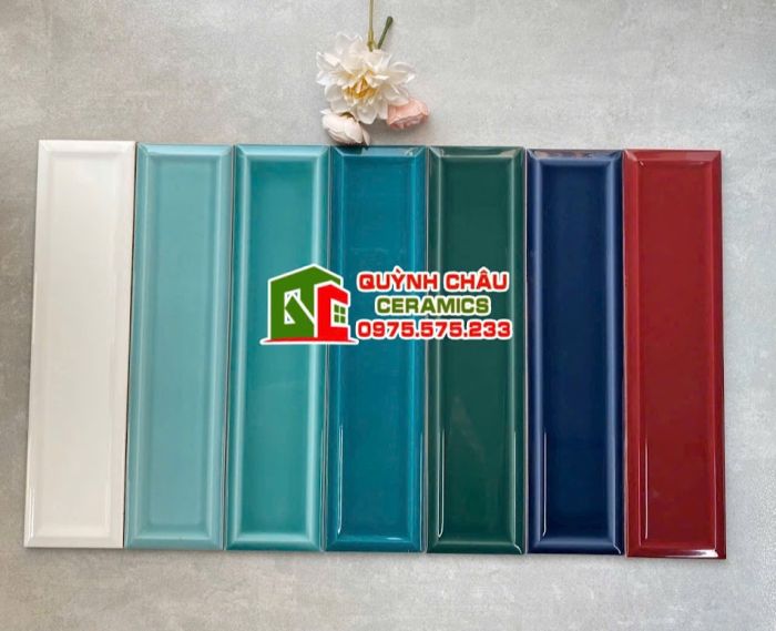 Gạch thẻ 6.8x28 men trắng bóng lõm cạnh