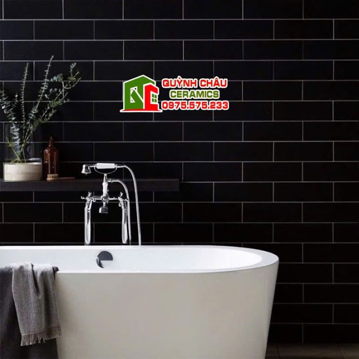 Gạch thẻ 10x30cm men màu đen mờ