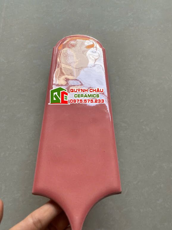 Gạch thẻ lông vũ màu hồng san hô gợn sóng