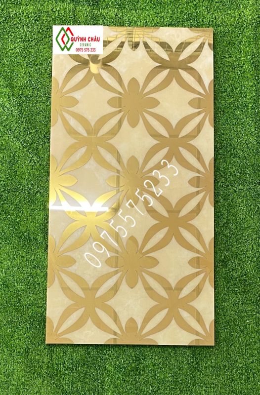 Gạch điểm 30x60 ốp tiệm vàng đẹp sang trọng cao cấp ts