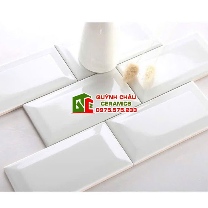 Gạch thẻ 10x20cm vát cạnh màu trắng bóng