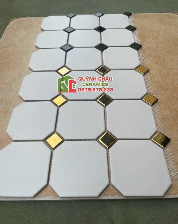  Gạch trang trí mosaic bát giác trắng mờ điểm vàng