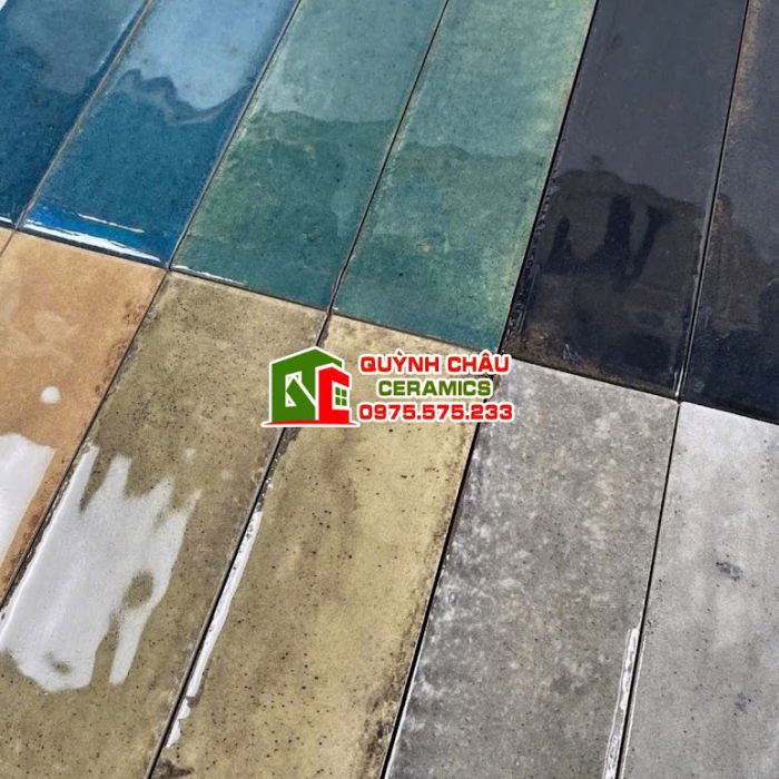 Gạch thẻ 6x24cm màu nâu gợn sóng hiệu ứng