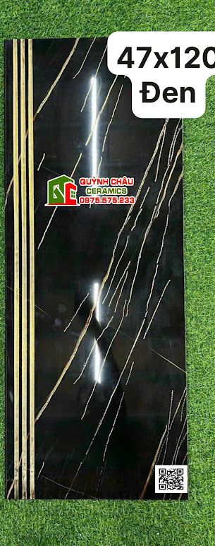 Gạch lát cầu thang tam cấp 47x120 đen khắc kim nhũ vàng
