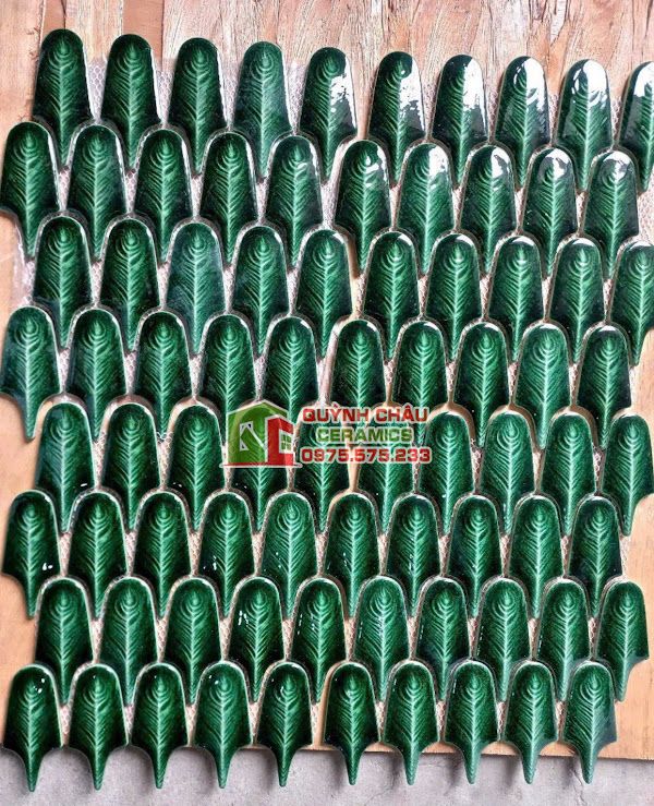 Gạch mosaic lông vũ màu xanh đẹp
