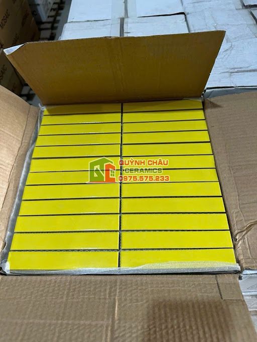 Gạch mosaic thanh que đũa màu vàng đơn sắc