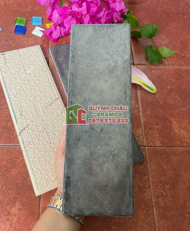 Gạch thẻ gợn sóng 10x30 màu xám cổ hiệu ứng