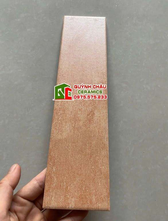 Gạch thẻ hiệu ứng đá nâu mờ 75x300 trung quốc