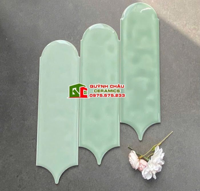 Gạch thẻ lông vũ gợn sóng xanh mint