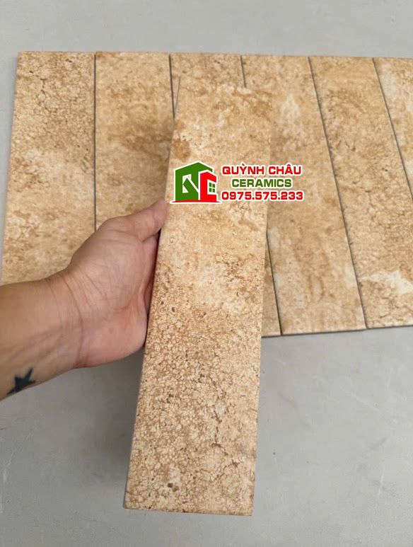 Gạch thẻ màu giả cổ hiệu ứng 75x300 ốp tường