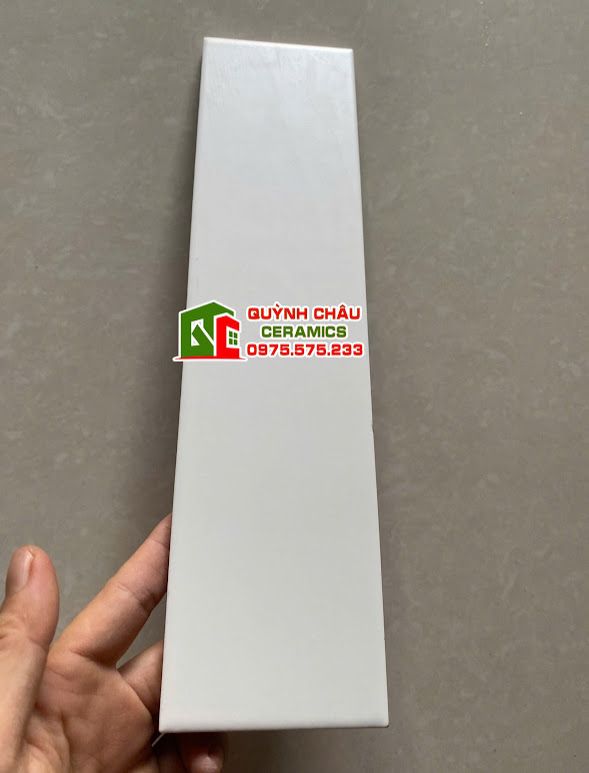 Gạch thẻ nhập khẩu 75x300 trắng mờ