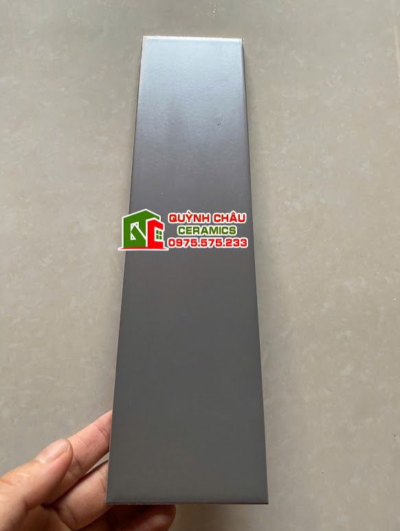 Gạch thẻ xám mờ 75x300 trung quốc