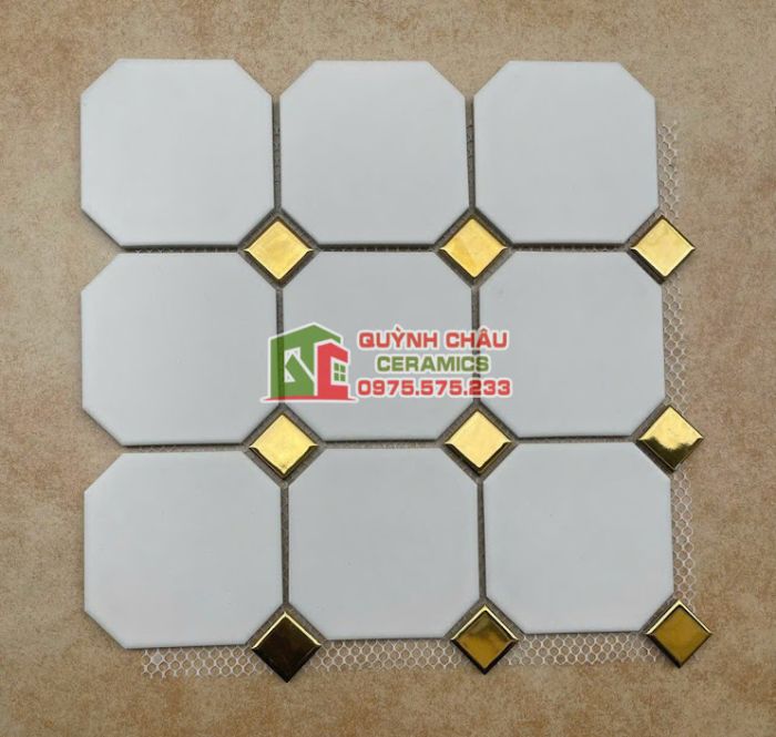  Gạch trang trí mosaic bát giác trắng mờ điểm vàng