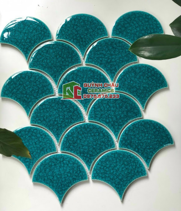 gạch mosaic vảy cá màu xanh men rạn giá tốt