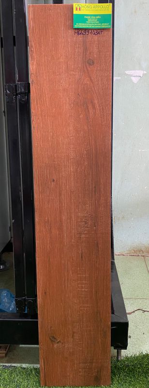 Gạch giả gỗ lát nền màu đỏ 20x100 mẫu đẹp