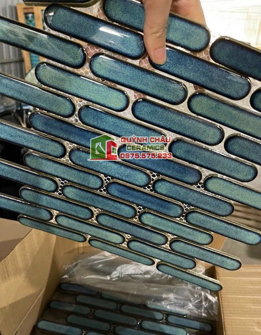 Gạch mosaic que đũa đầu tròn màu xanh rêu bóng