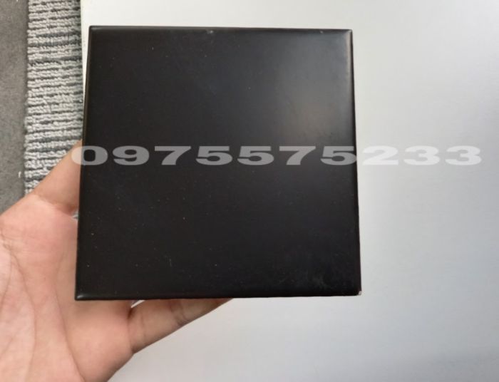 Gạch thẻ đen mờ 10x10 trang trí giá rẻ