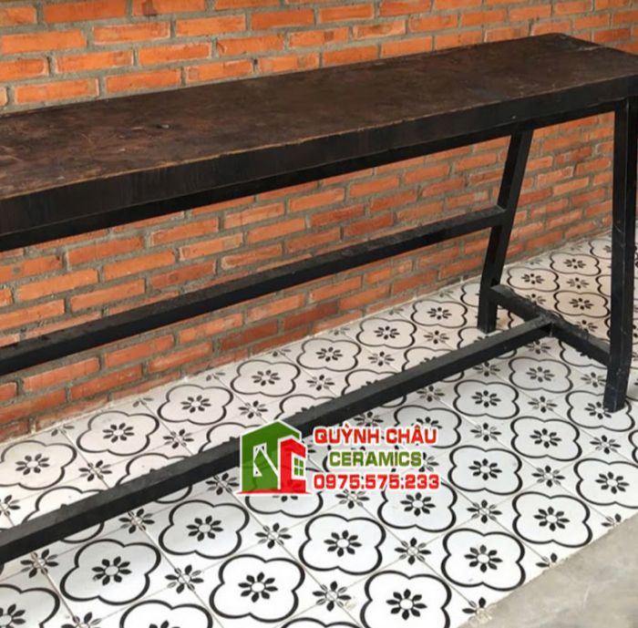Gạch bông 30x30 hoa mai hoạ tiết trắng đen
