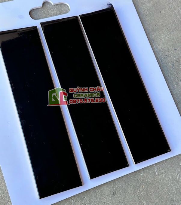 Gạch thẻ bóng 75x300 màu đen tuyền