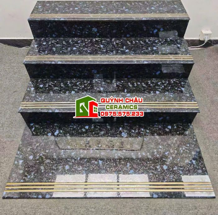 Gạch cầu thang tam cấp 47x120 kim nhũ vàng xanh đen hoa cương