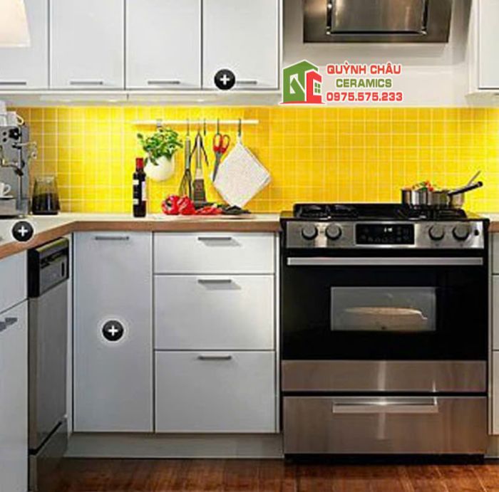 Gạch thẻ màu vàng bóng 10x10 trung quốc