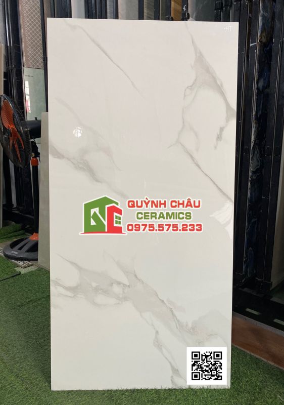 Gạch nhập khẩu 60x120 trắng vân khói smoke đơn giản đa dụng