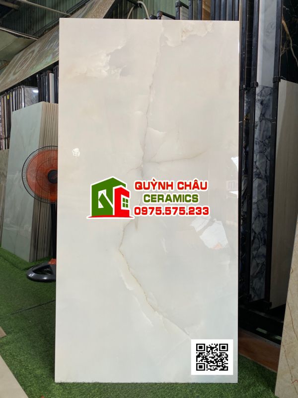 Mẫu gạch ốp lát biệt thự 80x160 men bóng kính vân đá cao cấp 4721