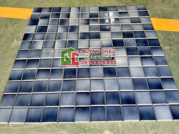 Gạch mosaic xanh dương hiệu ứng màu