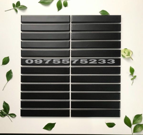 Gạch mosaic que thanh đũa vỉ màu đen mờ