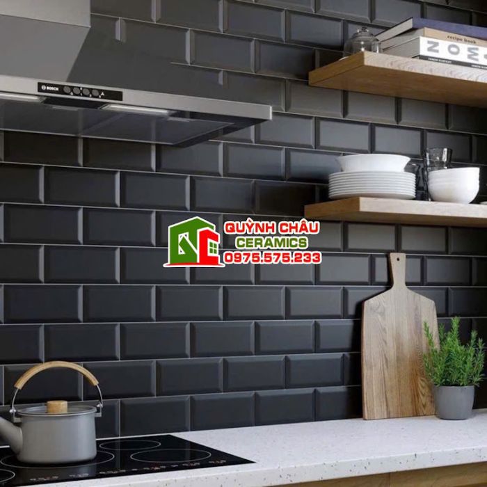 Gạch thẻ 10x20cm màu đen mờ vát cạnh