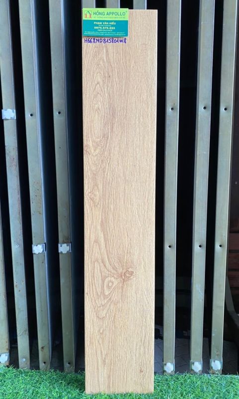 Gạch giả gỗ 15x80 lát nền màu vàng nhạt nhập khẩu giá rẻ