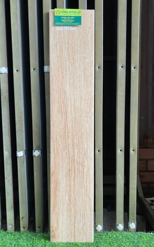 Gạch giả gỗ lát nền 15x80 có bền giá tốt không