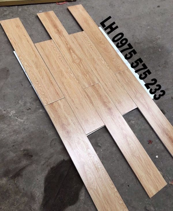 Gach lát nền 15x80 giả vân gỗ mới giá rẻ nhất A17158006