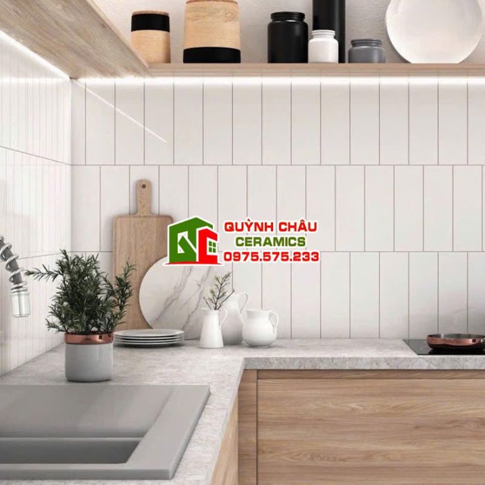 Gạch thẻ 10x30cm men màu trắng mờ