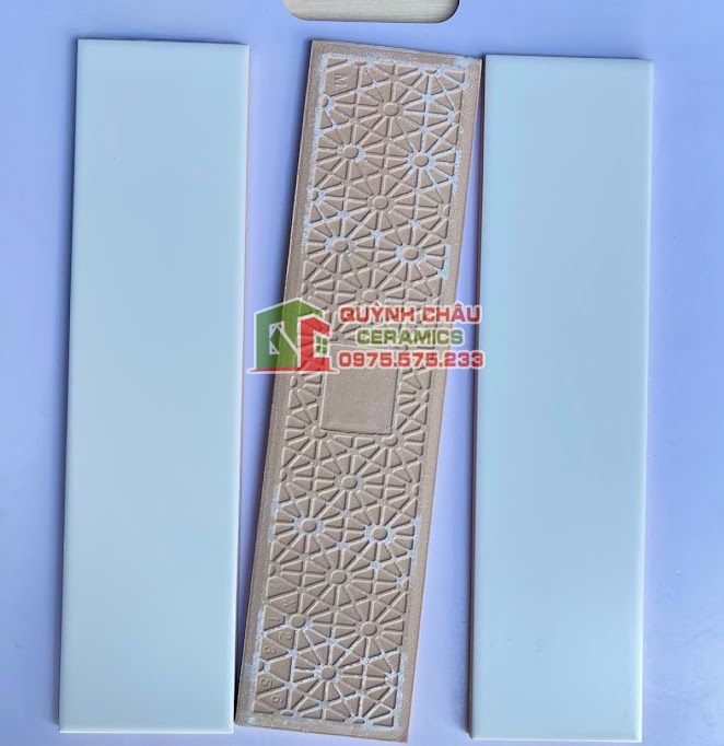 Gạch thẻ xanh ngọc 75x300 men mờ