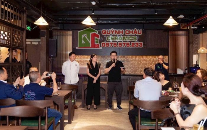 Gạch trang trí mosaic màu vàng cát mờ