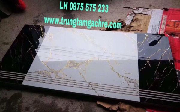 Gạch cầu thang 47x100 khắc kim trắng đen