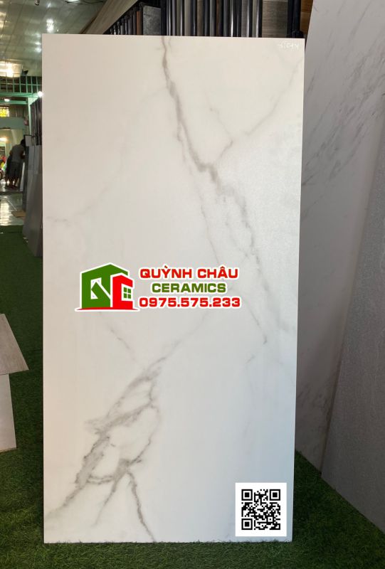 Gạch ốp lát 60x120 màu trắng vân khói xám bề mặt mờ