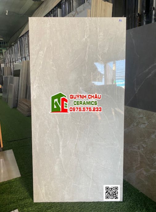 Gạch 60x120 xám trắng vân đá nhạt ngẫu nhiên Light grey forest bóng kiếng