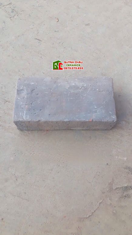 Gạch giả cổ xây lát sân màu xám đậm 18x9cm
