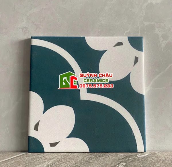 Gạch hoa tiết bông 20x20 nền xanh cánh hoa trắng