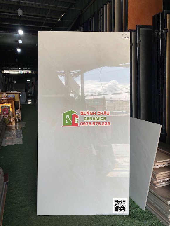 Gạch lát nền Vitto 60x120 bóng màu kem Gạch lát nền Vitto 60x120 bóng màu kem