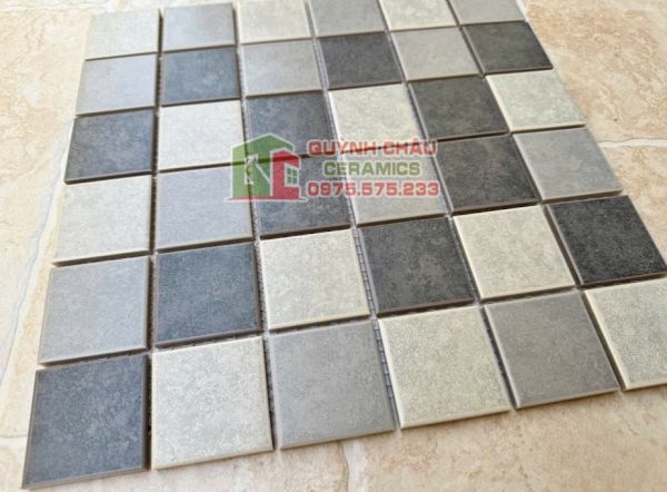 Gạch mosaic gốm mờ xám đen hỗn hợp màu