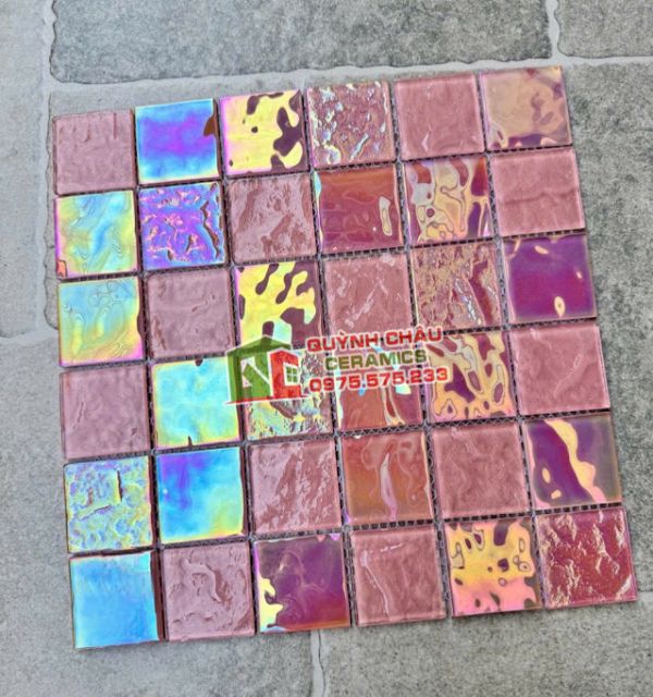 Gạch mosaic thuỷ tinh mix màu hồng hỗn hợp