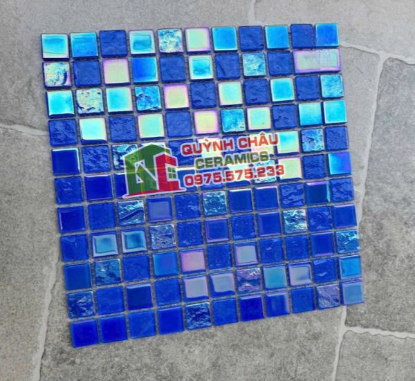 Gạch mosaic thuỷ tinh màu xanh dương